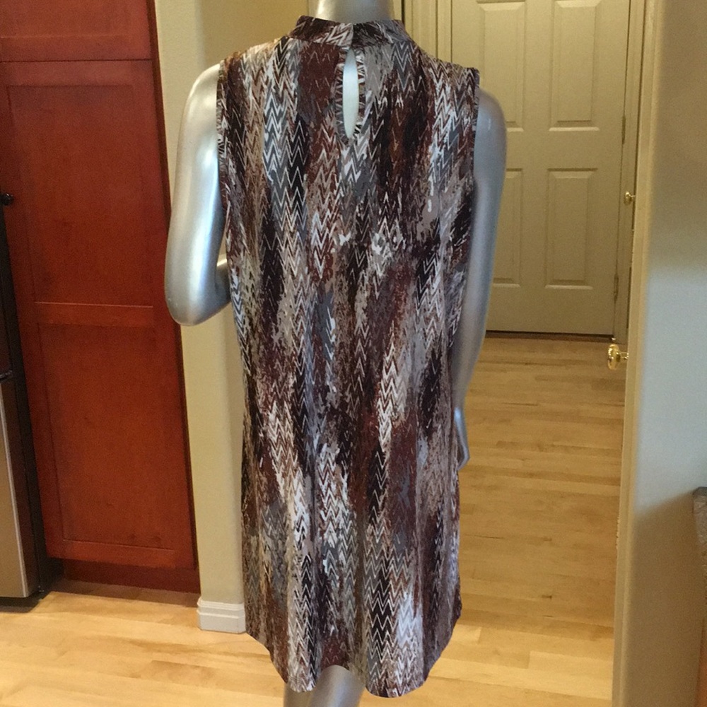 Beige by eci chevron dress - Picture 6 of 9